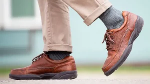 کفش طبی برای بزرگسالان